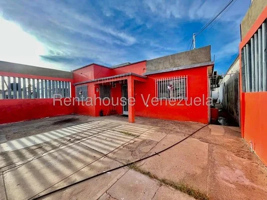 house for sale in Caja de Agua PF OP