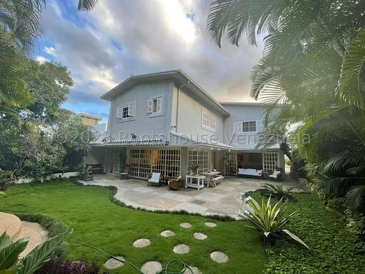 Spectacular house for sale Altamira