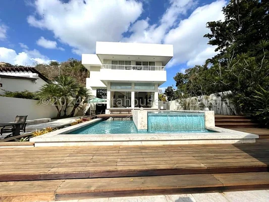 Wonderful house for sale located in Colinas del Tamanaco