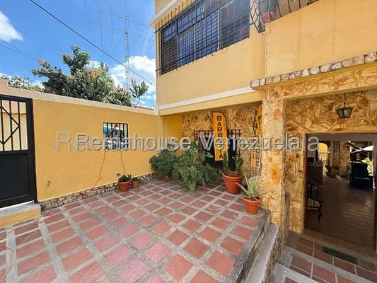 for comercial en Los Chorros - CAA265472