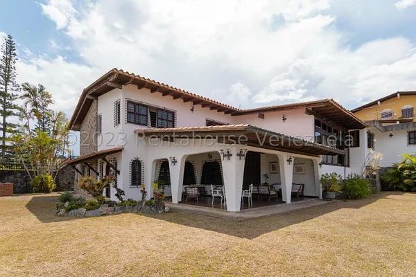 Fabulous house for sale La Lagunita Country Club