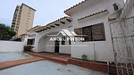 house COMMERCIAL-UNLIMITED POTENTIAL IN THE HEART OF SECTOR PARAÍSO MARACAIBO API 90140 thumbnail 1