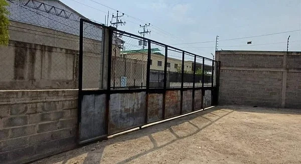 Shed for Sale - La Cuspide 4, 3001 Barquisimeto - Commercial premises for sale