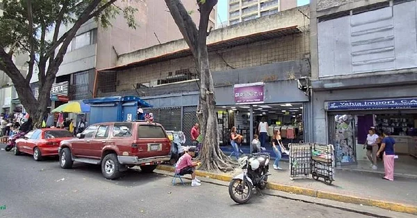 Commercial Premises for sale in La Hoyada - Avenida Fuerzas Armadas, 1020 CCS - Commercial premises for sale
