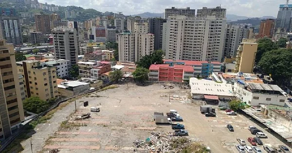 Av. casanova Bello Monte parroquia El Recreo land for sale - Av Casanova con Calle Humboldt Terreno, 1060 CCS - Plot of land for sale