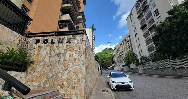 Beautiful duplex apartment for sale - Av. Francisco Lazo Marti Edificio Polux, 1041 CCS - 4 beds apartment for sale