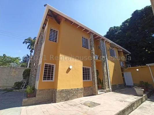 Twonhouse for sale in El Limón 25-13543