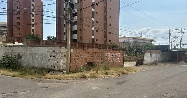 Land for sale in Avenida el Milagro - Avenida El Milagro Terreno enn Avenida el Mi, 4001 Maracaibo - Plot of land for sale