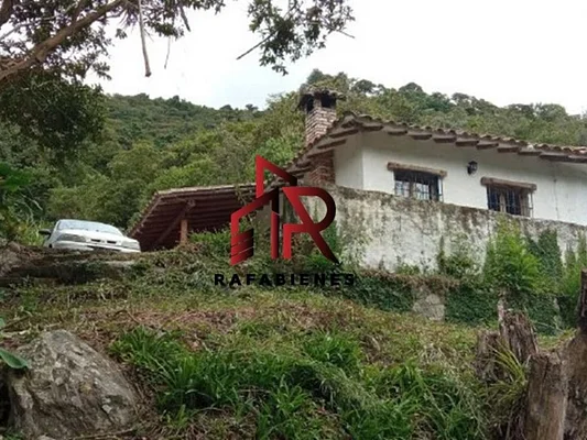 2 HOUSES, ONE CABIN-TYPE, 29,000 MTRS OF land HACIENDA AND VEGA VIA LA MUCUY
