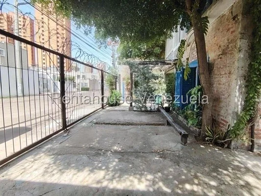 for sale house SECTOR LAS MERCEDES MARACAIBO