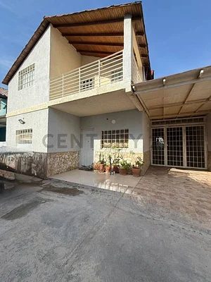 Spacious open living room