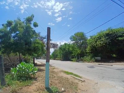 Land boundary marker