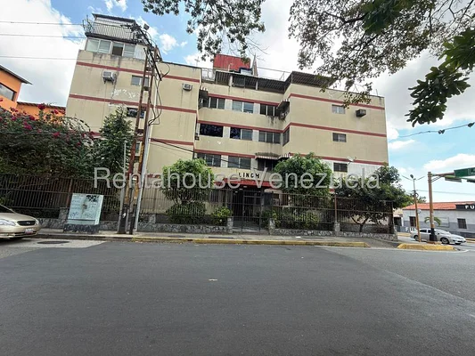apartment (1 Level) for sale on Avenida Bolivar Norte, Carabobo - Image 2