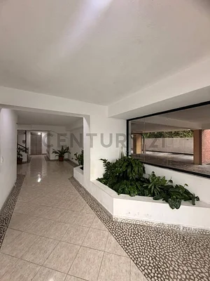 Sale of apartment in Lecherías, Diego Bautista Urbaneja, Lechería, Anzoategui
