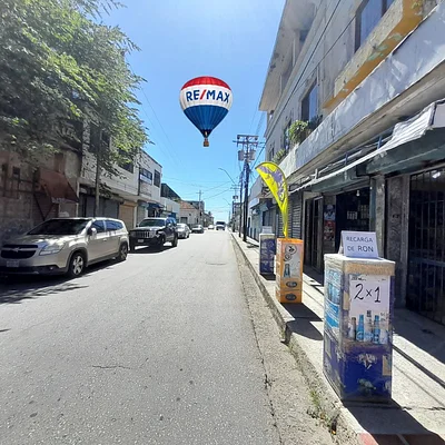 Store, for rent, In Porlamar, Calle Mariño, Nueva Esparta, Isla de Margarita, 260 mt2, 1 bathroom - Inmuebles Margarita - 2 MIL - Image 2
