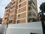 apartment (1 Level) for rent in Zona Este, Lara thumbnail 1