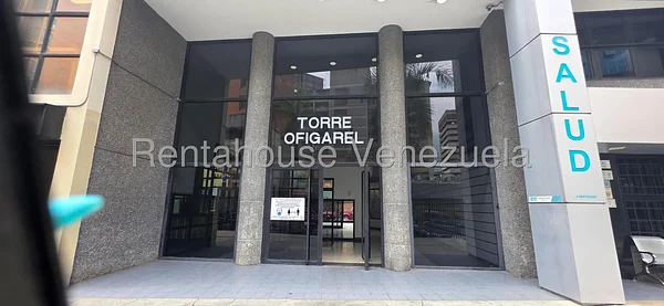 Commercial (office) for rent in Sabana Grande, Distrito Metropolitano