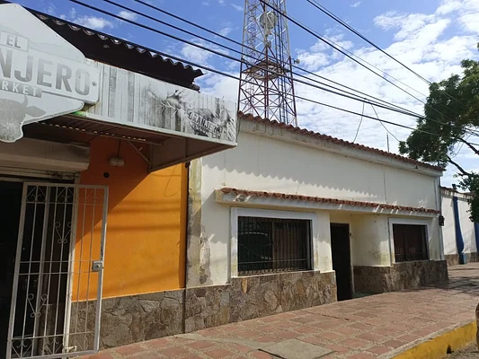 house, for sale, in Punta de Piedras, Nueva Esparta, Isla de Margarita, 306 mt2, 8 bedrooms and 2 bathrooms - Inmuebles Margarita - 2 MIL