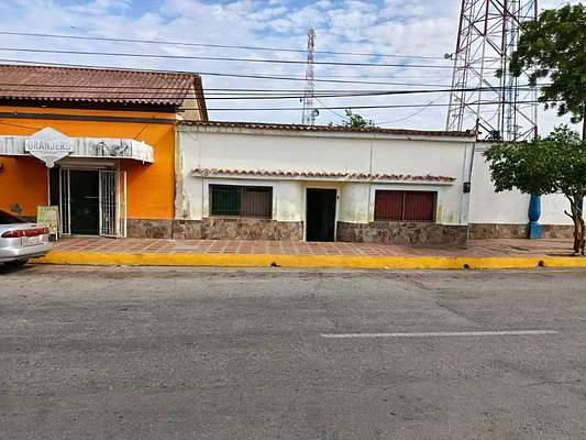 house, for sale, in Punta de Piedras, Nueva Esparta, Isla de Margarita, 306 mt2, 8 bedrooms and 2 bathrooms - Inmuebles Margarita - 2 MIL - Image 2
