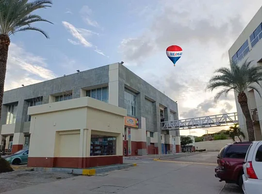 Store, for rent, In Centro Comercial La Redoma, Los Robles, Nueva Esparta, Isla de Margarita, 673 mt2, 8 bathrooms and 2 parking spaces - Inmuebles Margarita - 2 MIL - Image 2