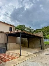Sale house in Urb. La Llovizna, Sector La Entrada - Image 6