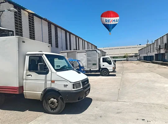 Business Fund, for sale, Product Distributor, Nueva Esparta, Isla de Margarita, 450 mt2, 2 bathrooms and 2 parking Spaces - Inmuebles Margarita - 2 MIL - Image 2