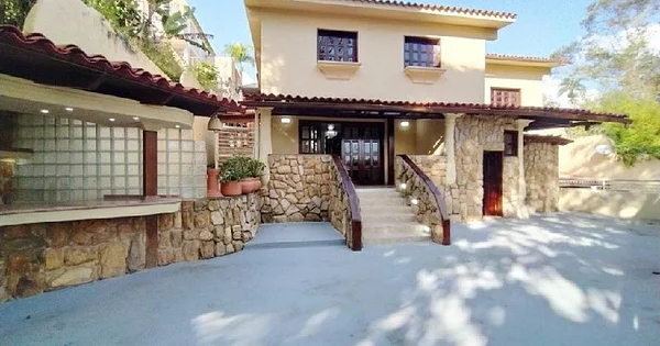 Villa for Sale El Placer Baruta - Av Marti Lazo Casa, 1060 CCS - 7 beds house for sale