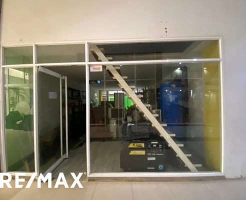 Store, for rent, In Centro Comercial Juan Griego, On Calle La Marina, Nueva Esparta, Isla de Margarita, 48 mt2 - Inmuebles Margarita - 2 MIL - Image 2