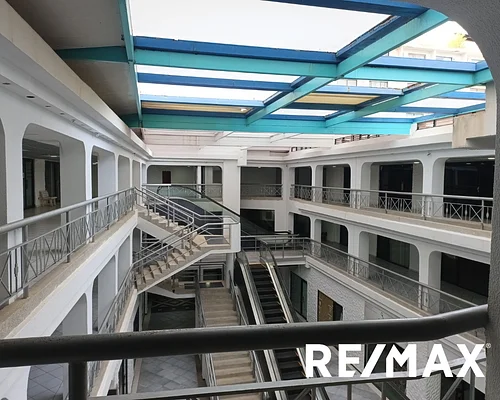 Store, for rent, In Centro Comercial C.C.M, AV. Bolivar, 42.50 mt2 and 1 bathroom - Inmuebles Margarita - 2 MIL - Image 3