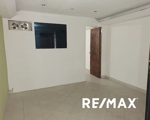 Store, for rent, In Centro Comercial C.C.M, AV. Bolivar, 42.50 mt2 and 1 bathroom - Inmuebles Margarita - 2 MIL - Image 6