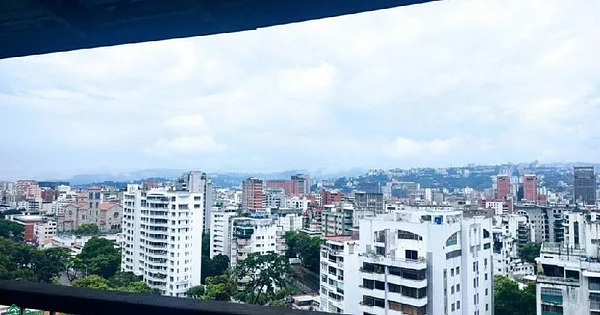 FOR SALE PHD WITH SPECTACULAR VIEWS. 2 LEVELS - Av. Ppal de Las Palmas. Urb. La Florida Res. Parque Tamanaco, 1050 CCS - 4 beds apartment for sale