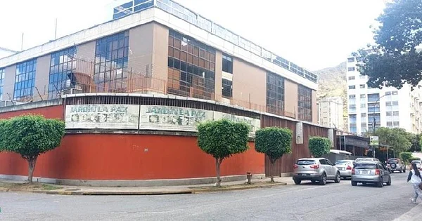 YOUR LIFE MADE EASIER!! Excellent view, strategic location at your feet!! - calle 6 73, 1020 CCS - 3 beds apartment for sale