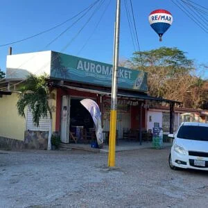 Store, for rent, In Plaza de Paraguachí, Nueva Esparta, Isla de Margarita, 64 mt2 and 1 bathroom - Inmuebles Margarita - 2 MIL - Image 2