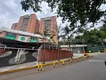 apartment (1 Level) for sale in Colinas de Los Chaguaramos, Distrito Metropolitano thumbnail 1