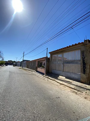 house, for sale, En Los Robles, Mundo Nuevo, Nueva Esparta, Isla de Margarita, 105 mt2, 4 bedrooms y 2 bathrooms - Inmuebles Margarita - 2 MIL