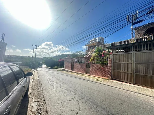 house Family Home For Remodeling, for sale, In Pampatar, Nueva Esparta, Isla de Margarita, 512 MT2, 9 bedrooms and 7 bathrooms - Inmuebles Margarita - 2 MIL - Image 7