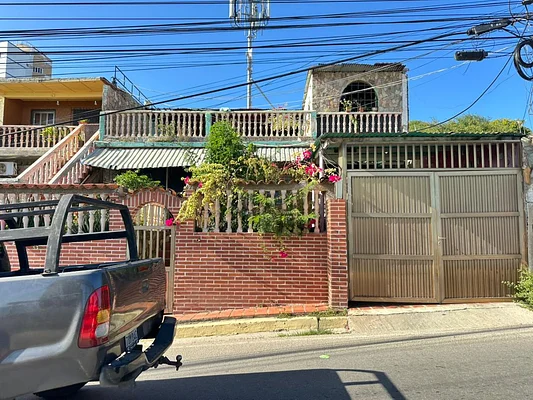 house Family Home For Remodeling, for sale, In Pampatar, Nueva Esparta, Isla de Margarita, 512 MT2, 9 bedrooms and 7 bathrooms - Inmuebles Margarita - 2 MIL - Image 9