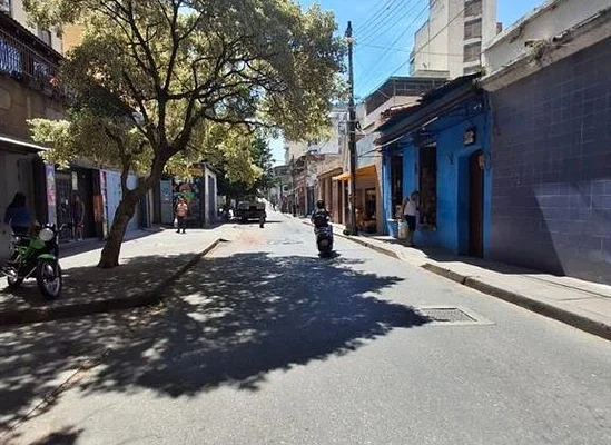 Land for sale in La Concordia, Parroquia Santa Teresa, Caracas - Avenida Este 14 Terreno antigüo Hotel Ca, 1010 CCS - Plot of land for sale