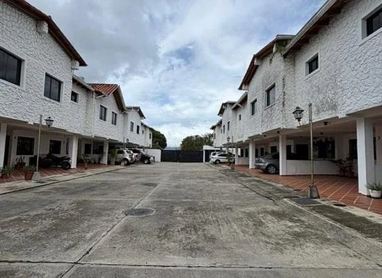 For sale Modern Housing with Large Spaces - Habitat 1, 5001 San Cristobal - 3 beds apartment for sale