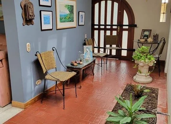 Beautiful house for rent in the urbanization la viña - Sucre 1, 2001 Valencia - 5 beds house for sale