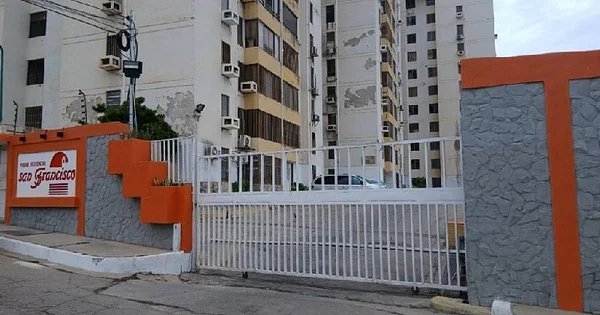 CENTRAL APARTMENT IN RESIDENCIAS SAN FRANCISCO DE PORLAMAR - san francisco conjunto residencial san, 6301 Maneiro Municipality - 2 beds apartment for sale