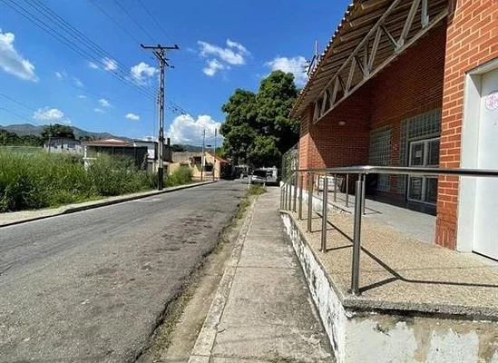Commercial Premises and House Sale - Calle silencio con cumaca 1, 2006 San Diego - Commercial premises for sale