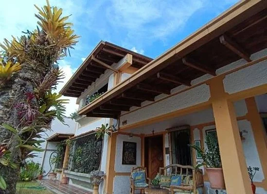 HOUSE FOR SALE IN LA POMARROSA, SAN ANTONIO DE LOS ALTOS - principal Urb. la Pomarrosa, casa, 1204 Miranda - 5 beds house for sale