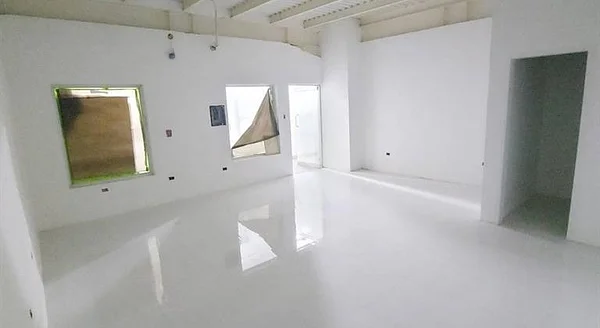 New premises in Advanced Clean Construction in C C PAO'S - Lecheria - Costanera C. C. PAOS, 6016 Lecheria - Commercial premises for sale