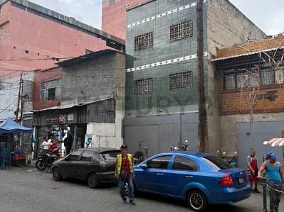 Building for Sale in Catia, Libertador, Caracas, Distrito Capital - Image 17