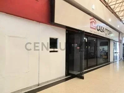 Spacious main lobby area