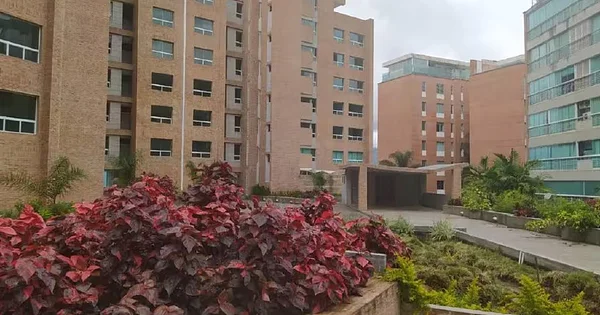 Sale of Town House in Lomas del Sol - av intercomunal Sendero Hatillano, 1083 CCS - 4 beds apartment for sale