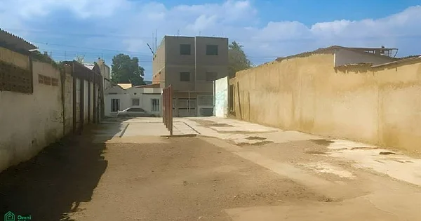 PLOT OF LAND IN THE COMMERCIAL HEART OF BARCELONA - Calle Juncal TERRENO CALLE JUNCAL, 6001 Barcelona - Plot of land for sale