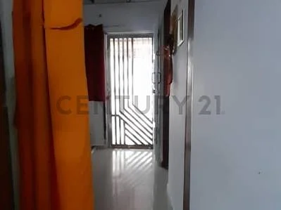Bedroom corner and flooring detail