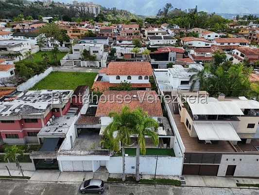 house (Duplex) for sale in Lomas de La Lagunita, Distrito Metropolitano